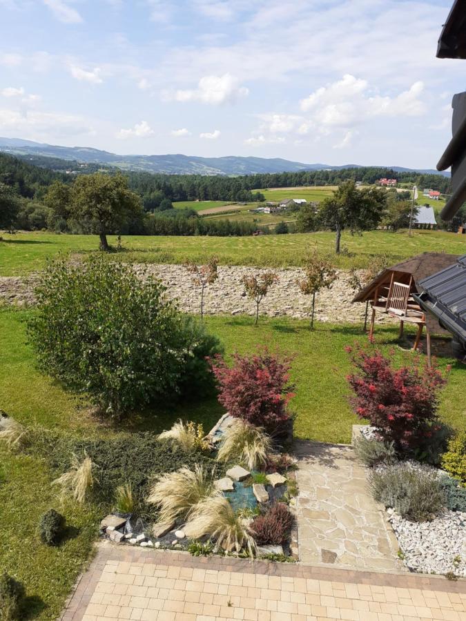 Dom W Okolicach Czchowa Wytrzyszczka Exterior foto
